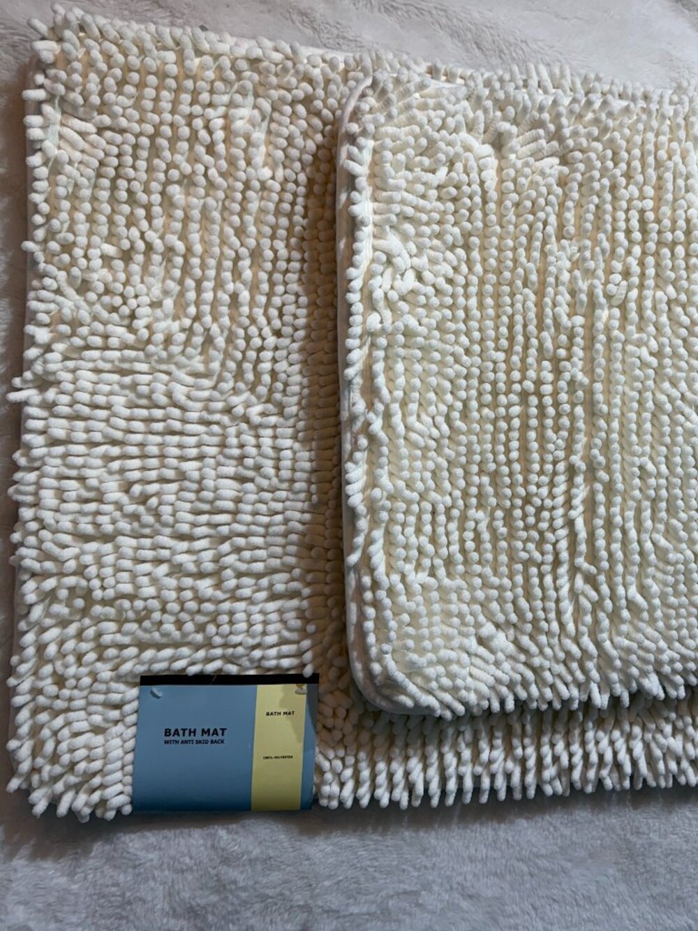 Kohl's Cream Chenille Noodle Bath Mat Set 2 Pc Anti Skid